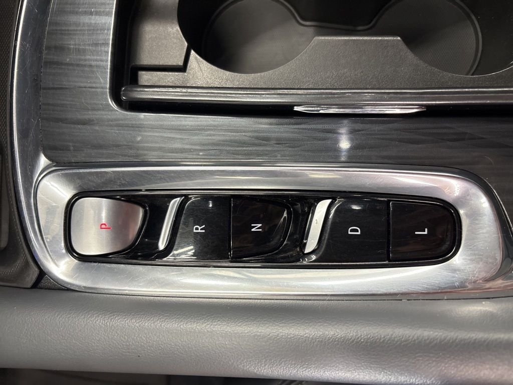 Used 2024 White Buick Premium Group image 26