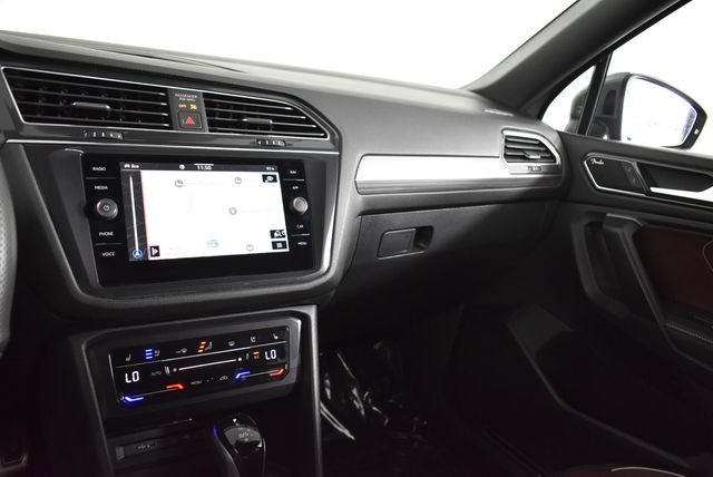 2024 Volkswagen Tiguan SEL R-LINE - Photo 44