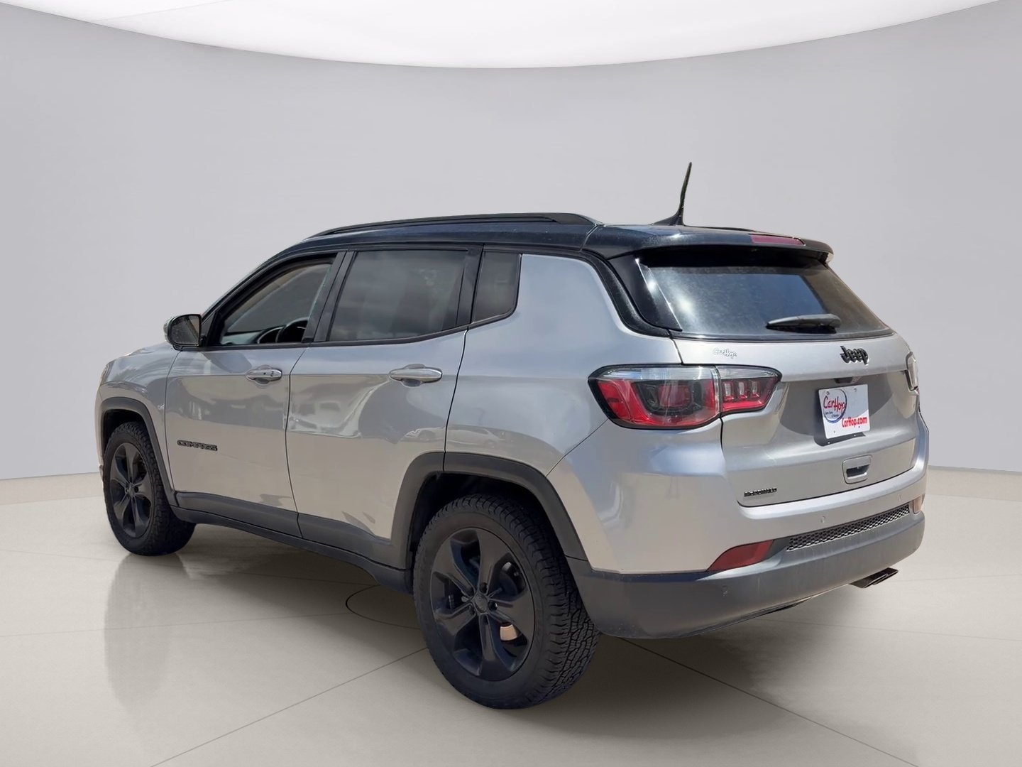 Used 2019 Silver Jeep ALTITUDE image 7
