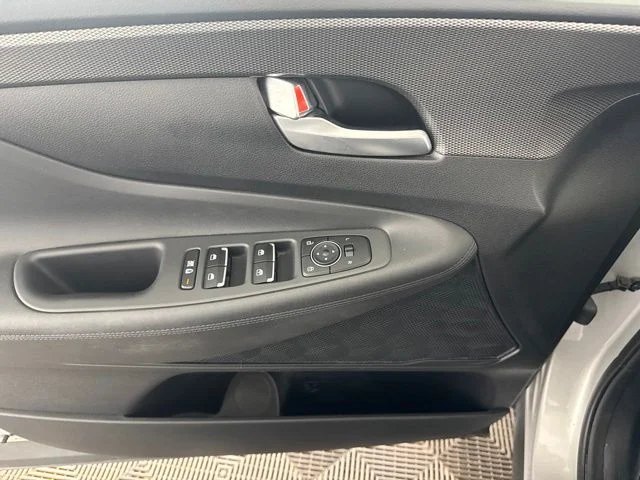 Used 2020 Silver Hyundai SEL image 18