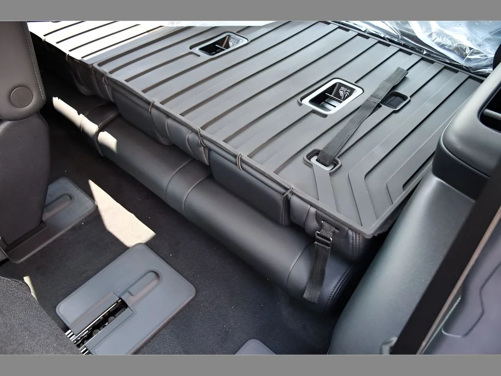 New 2026 CRYSTAL WHITE PEARL Subaru Touring 7-Passenger image 16