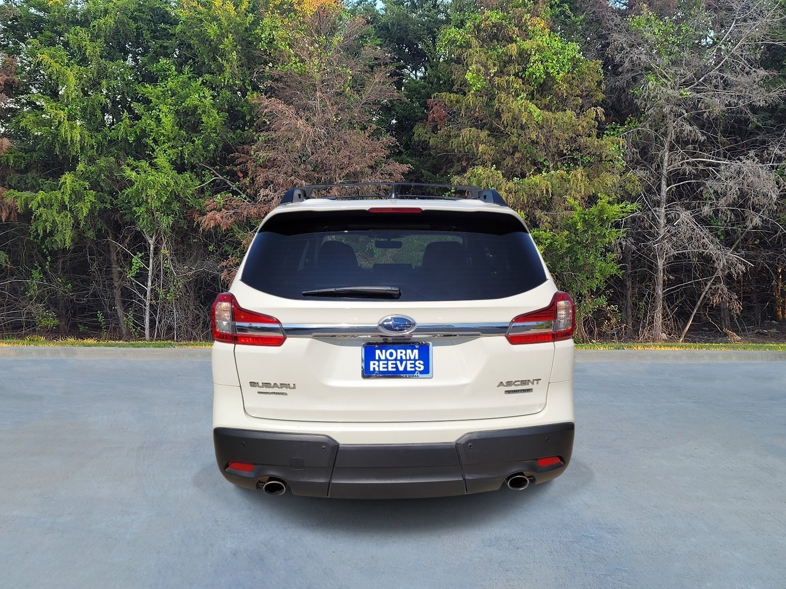 Used 2022 Crystal White Pearl Subaru Limited image 18