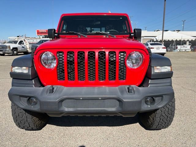 Used 2020  Jeep Sport S image 2