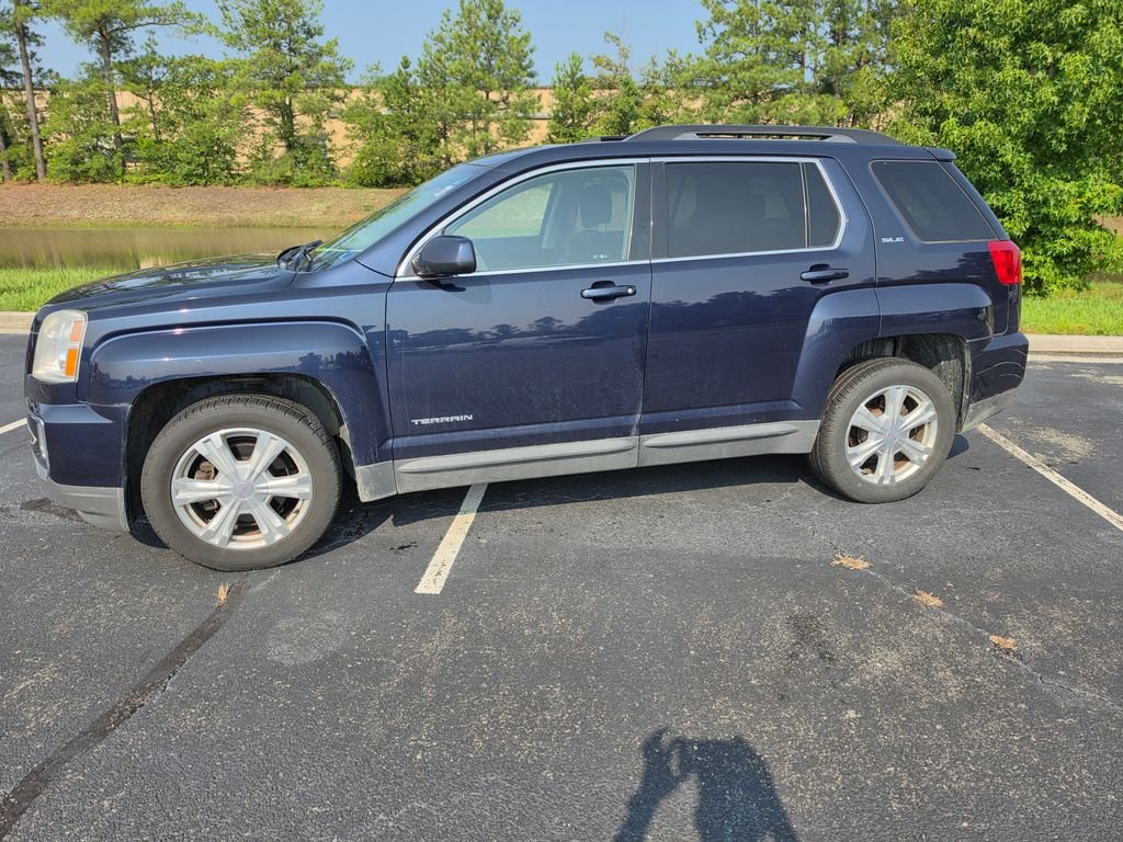 Used 2017 Blue GMC SLE-2 image 8