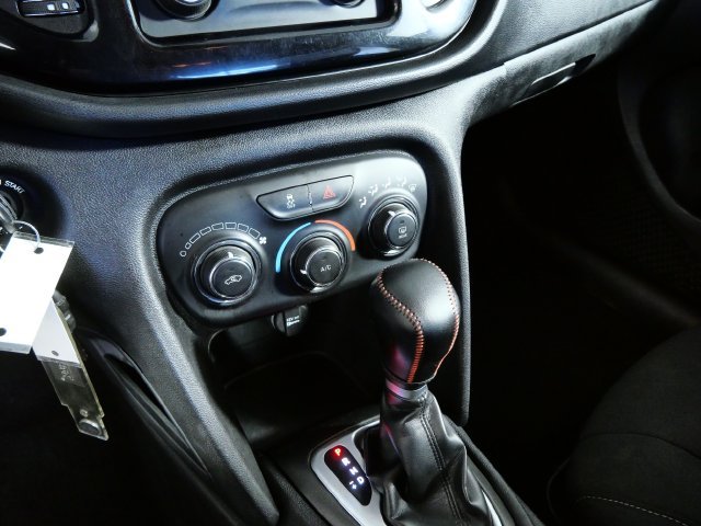 Used 2013 Gray Dodge SXT image 19