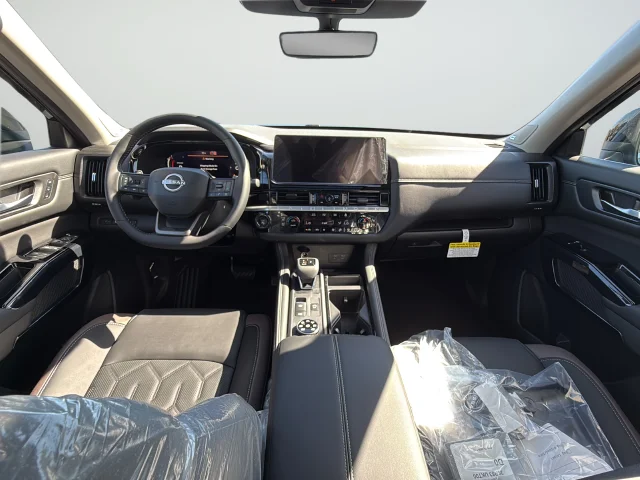 New 2026 Super Black Nissan Platinum image 33