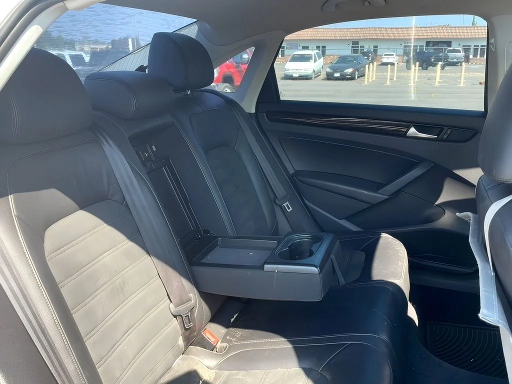 2014 Volkswagen Passat SEL Premium - Photo 25