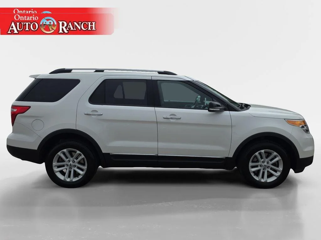 Used 2014 White Ford XLT image 6