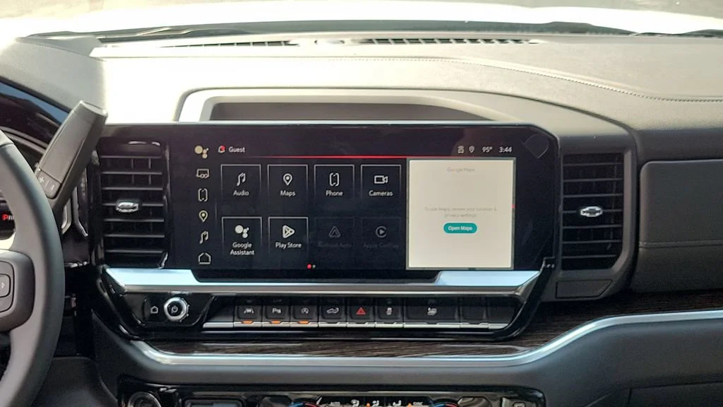 New 2026 Summit White GMC SLE image 17