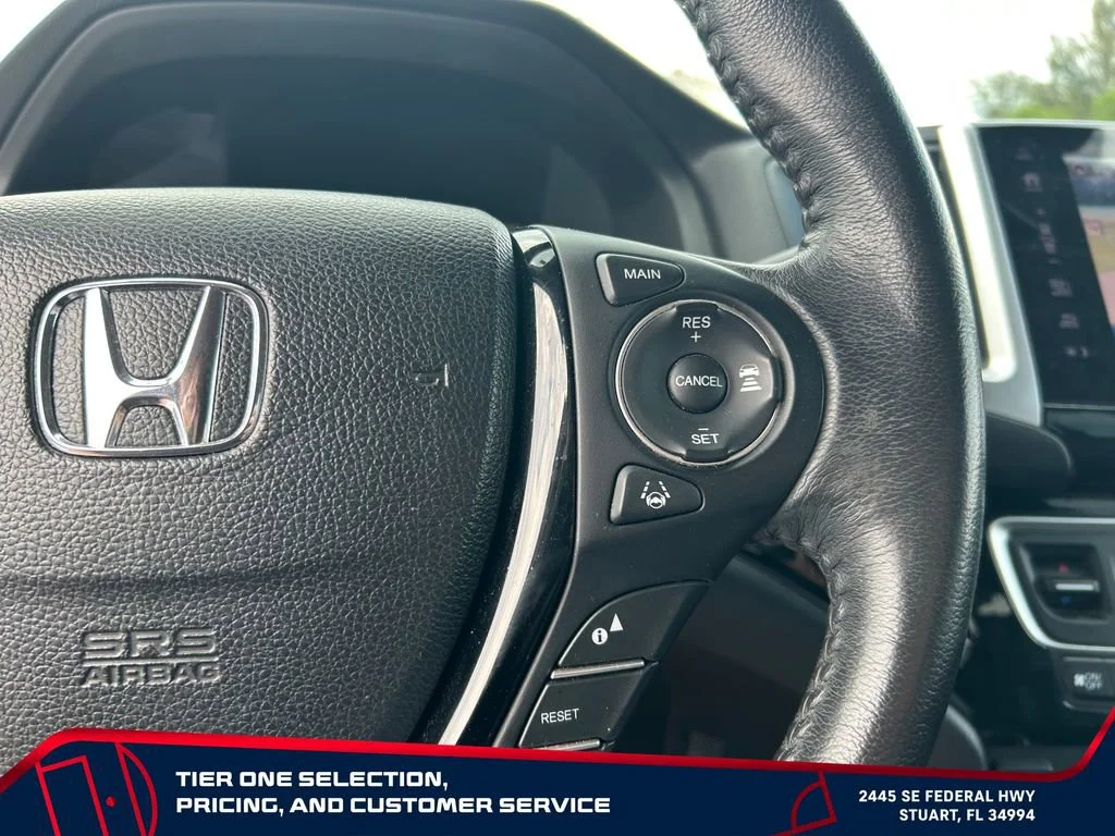 Used 2017  Honda Touring image 49
