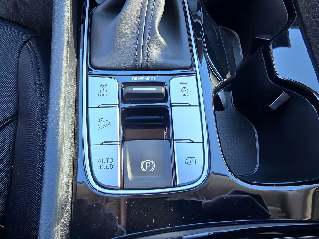 Used 2026 Hampton Gray Hyundai SE image 19