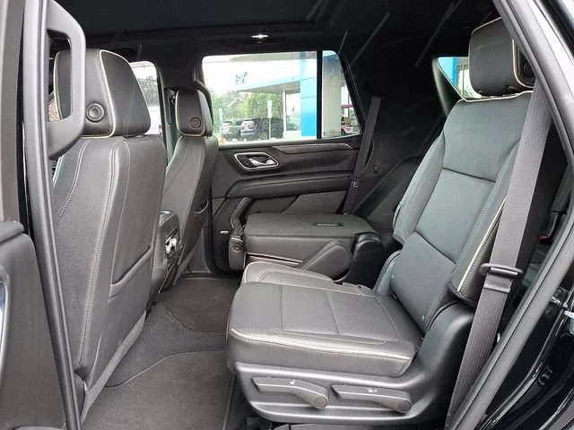 Used 2023 ONYX BLACK GMC SLT image 11