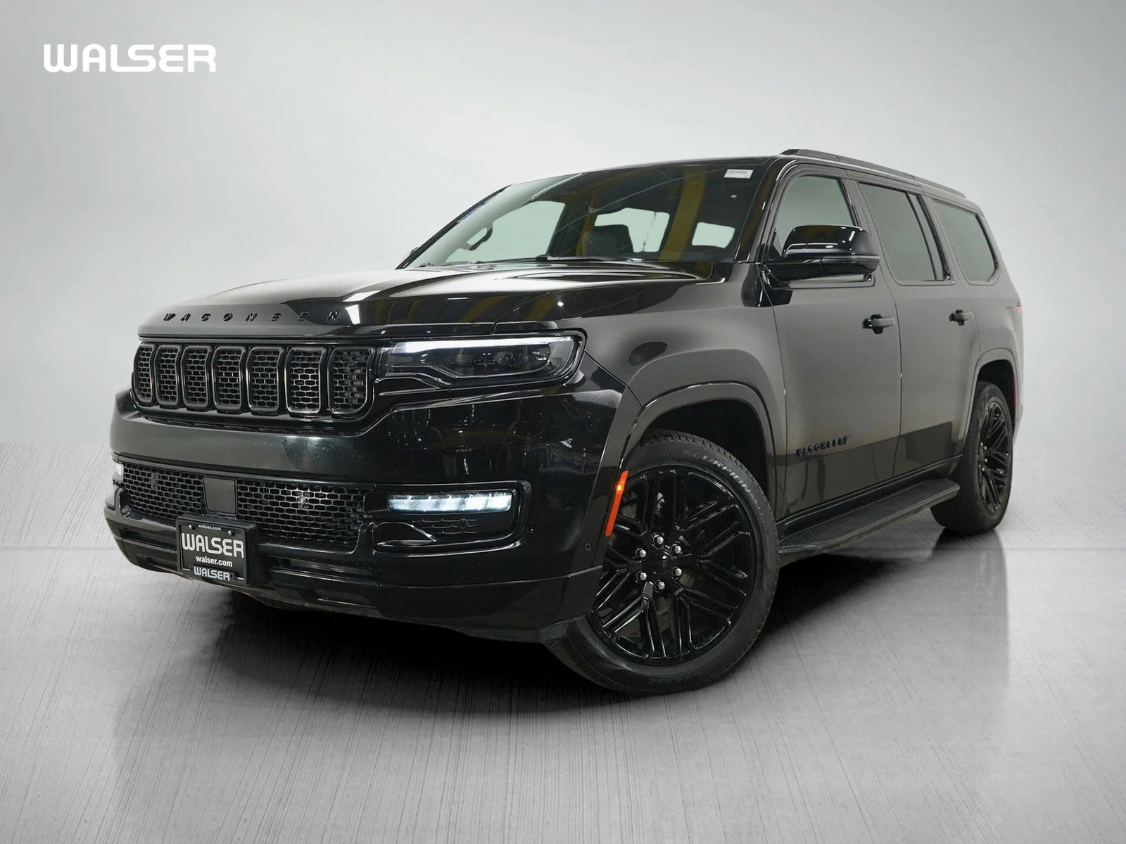 2024 Jeep Wagoneer Series II Carbide's photo