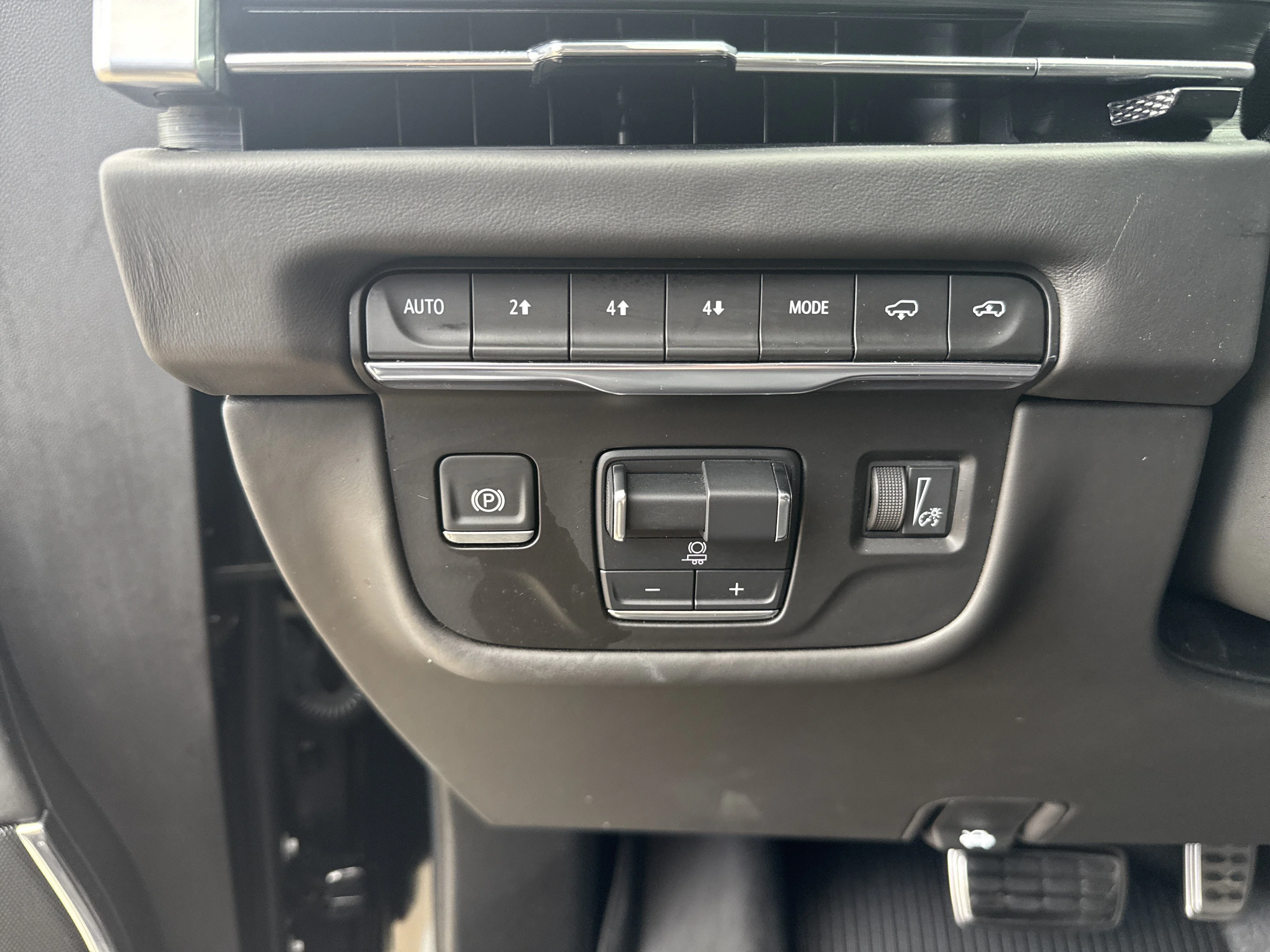 Used 2025 Black Raven Cadillac 4WD Sport Platinum image 15