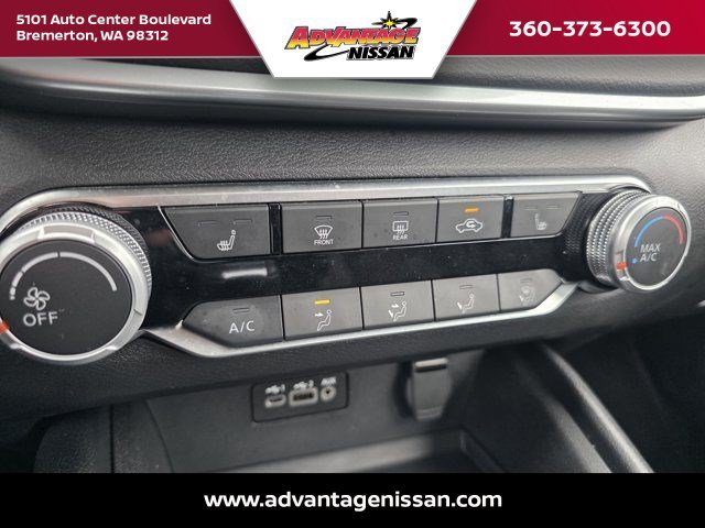 Used 2025 Glacier White Nissan S image 18
