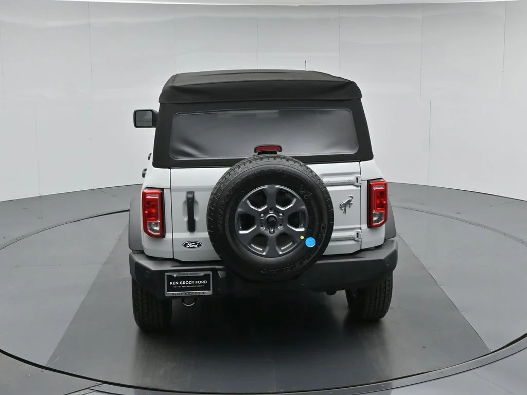 New 2026 Avalanche Gray Ford Big Bend image 39