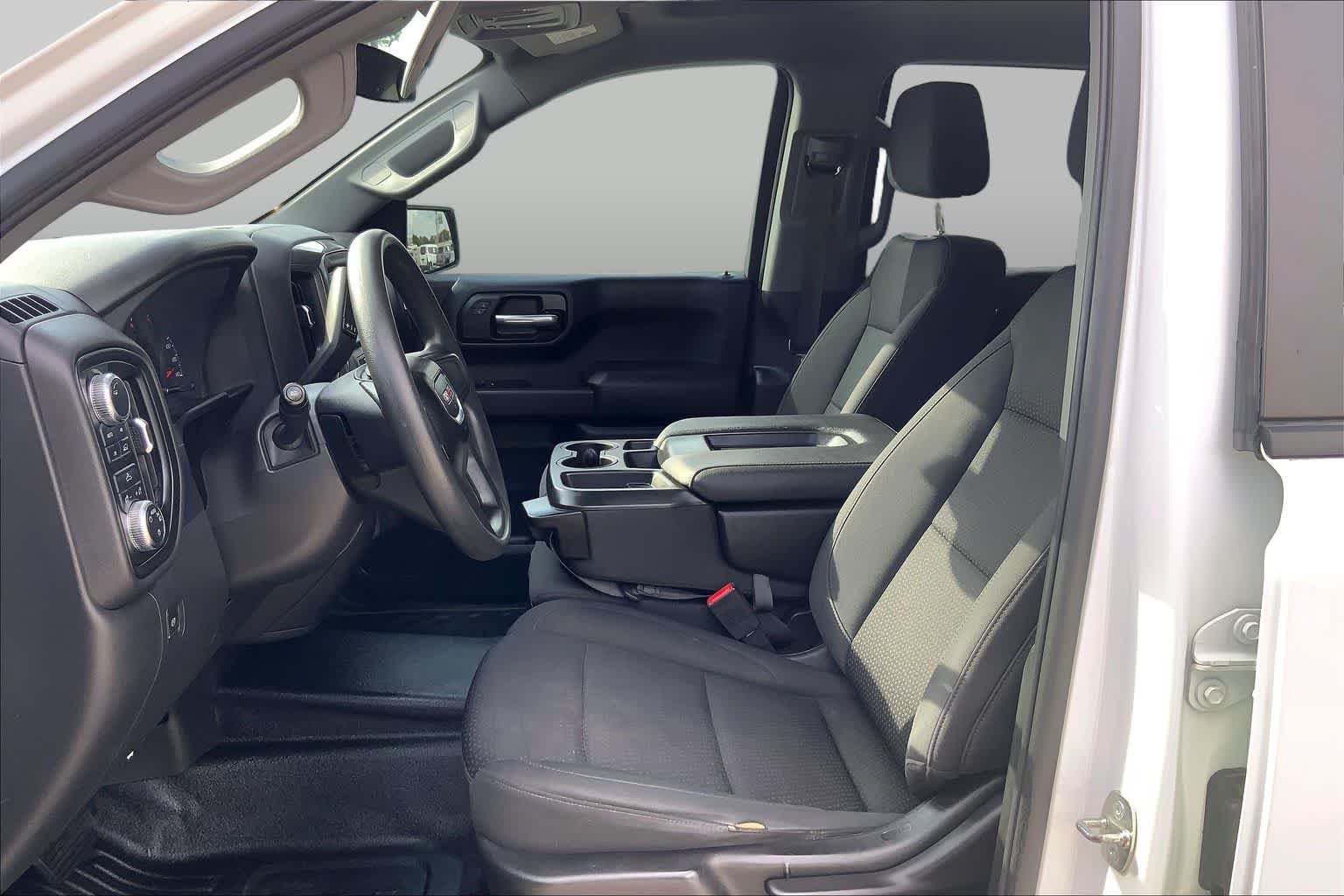 Used 2023 Summit White GMC Pro image 8