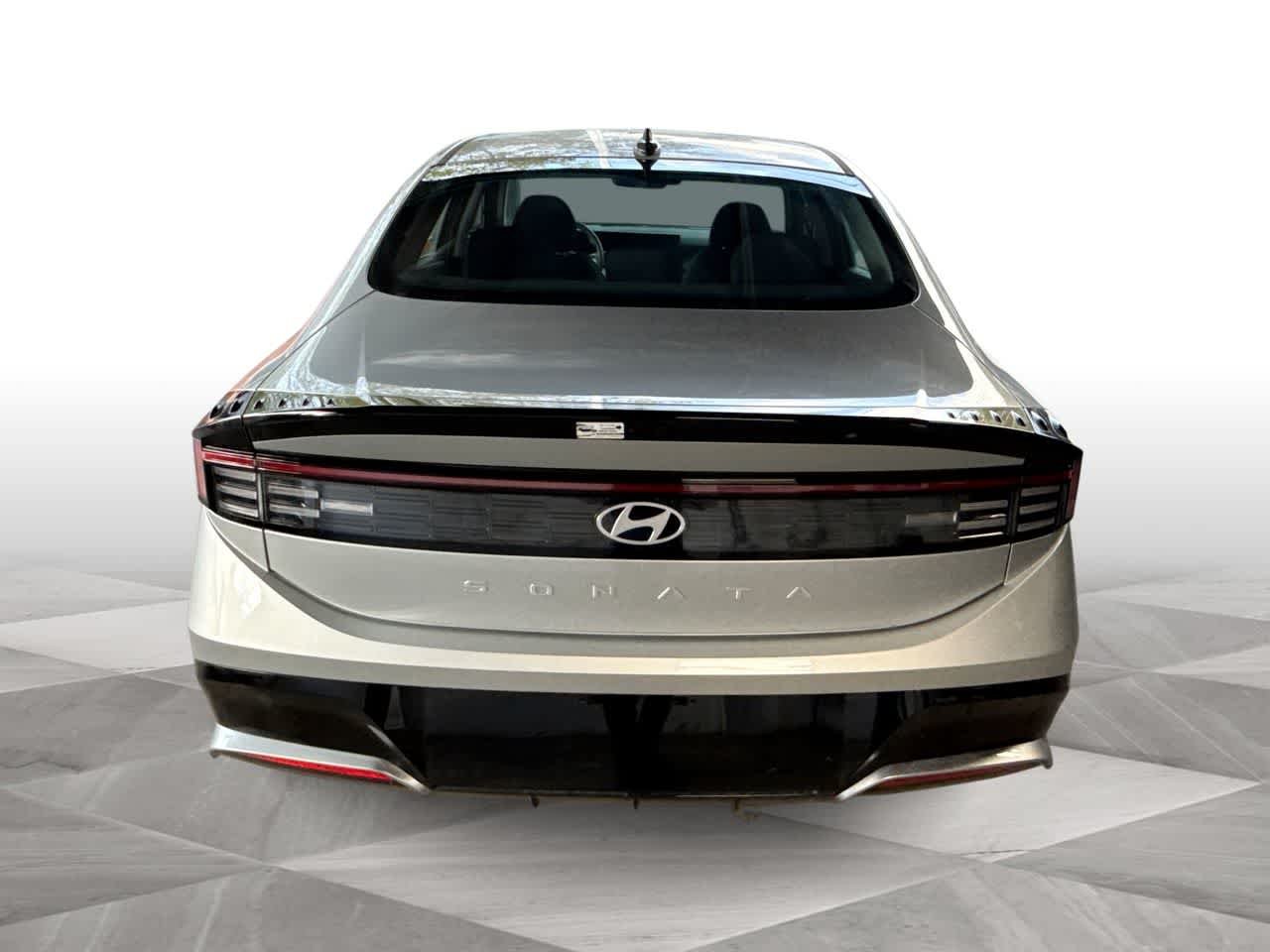 New 2026 Aero Silver Hyundai SEL Sport image 7