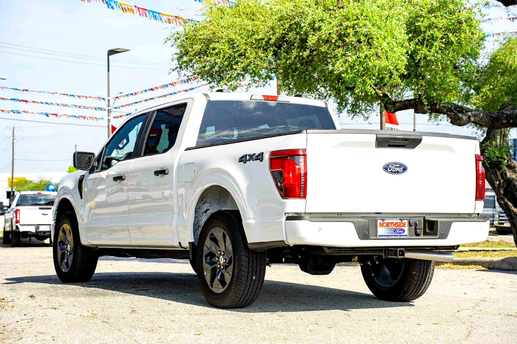 New 2025 Oxford White Ford STX image 5