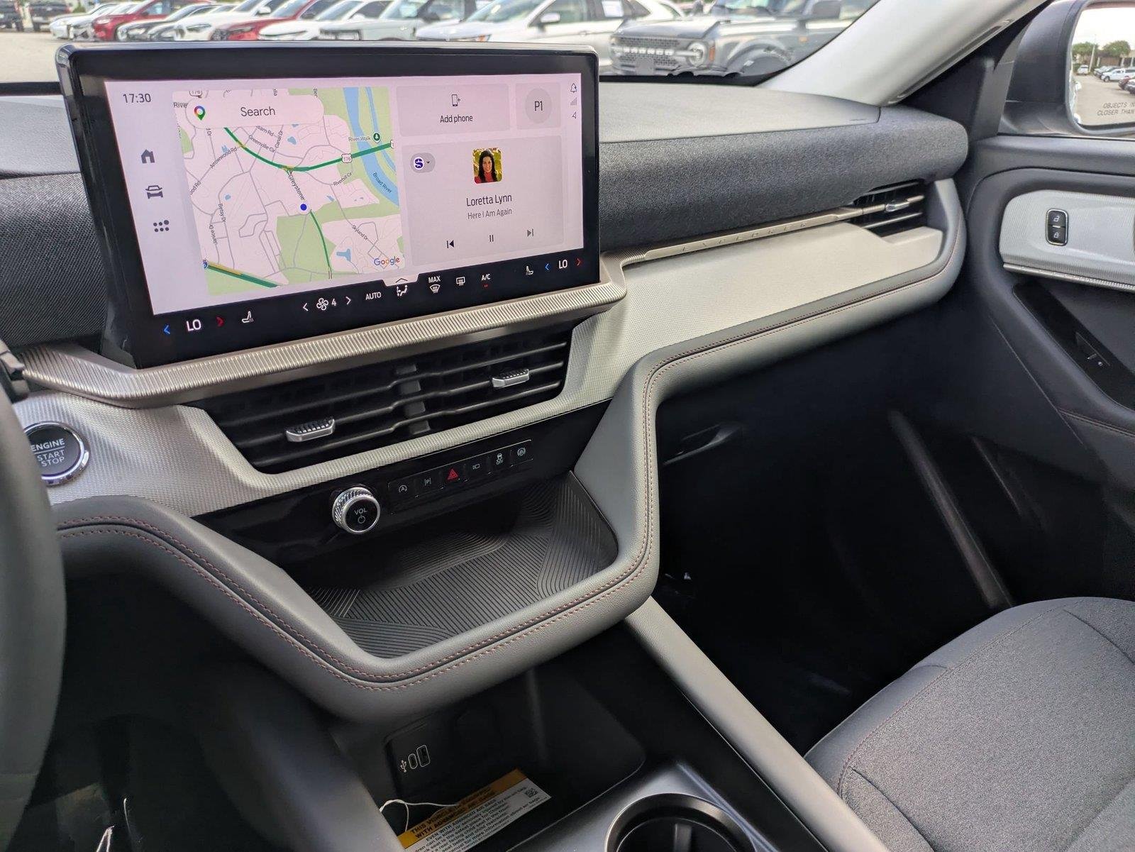 New 2026 Space White Metallic Ford Active image 20