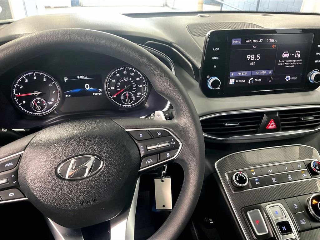 Used 2023 Silver Hyundai SE image 19