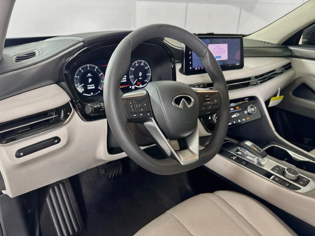 Certified Used 2027 White INFINITI PURE image 12