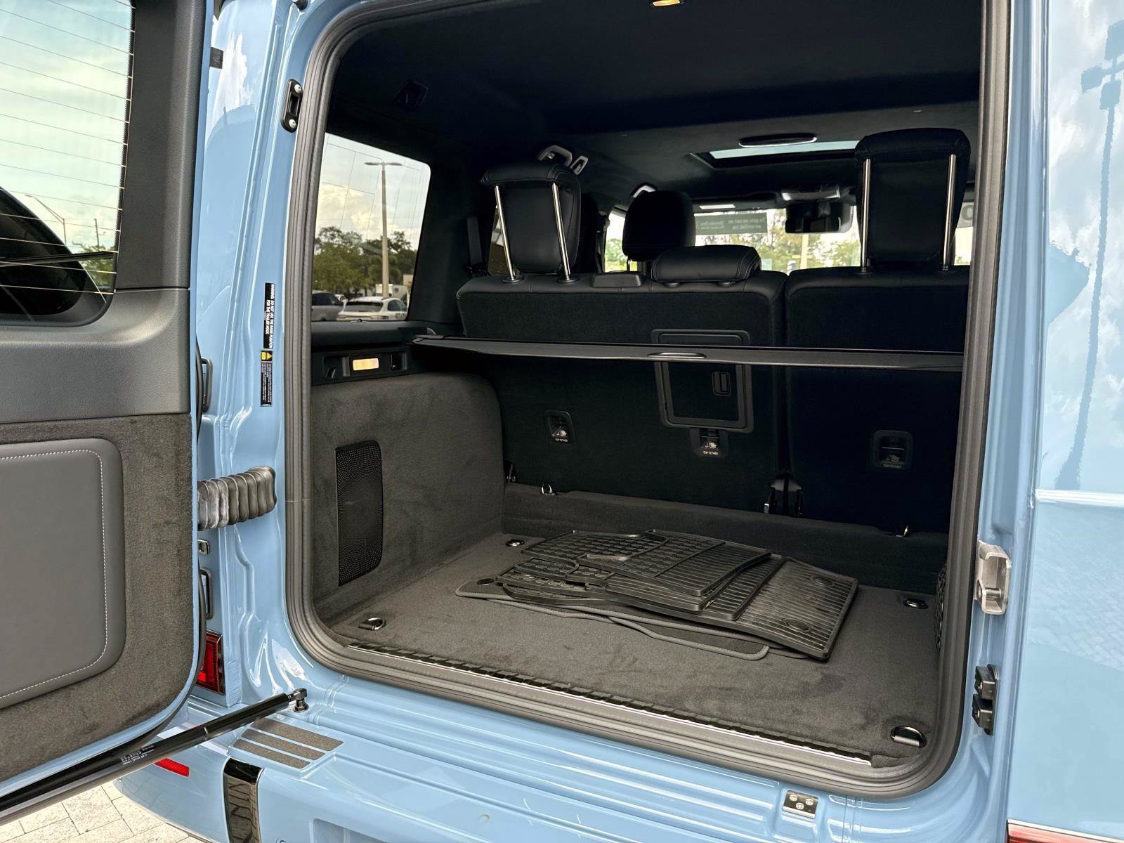 Certified Used 2026 MANUFAKTUR Signature China Blue Mercedes-Benz G 550 image 11