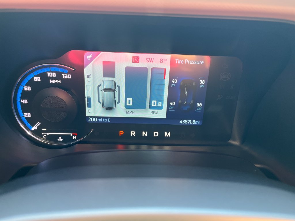 Used 2022  Ford Wildtrak image 15