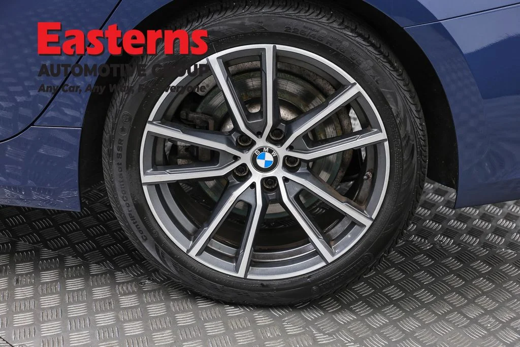 Used 2021 Blue BMW 330i xDrive image 35