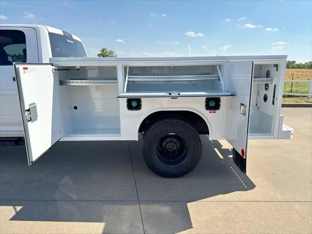 New 2026 Bright White Clear-Coat Exterior Paint RAM Tradesman image 22