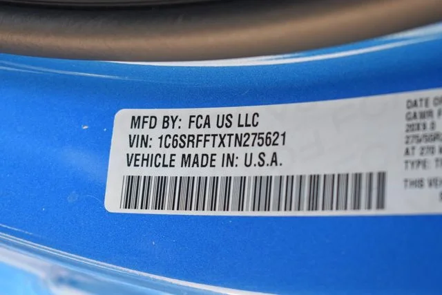 New 2026 Hydro Blue Pearl-Coat Exterior Paint RAM Big Horn/Lone Star image 39