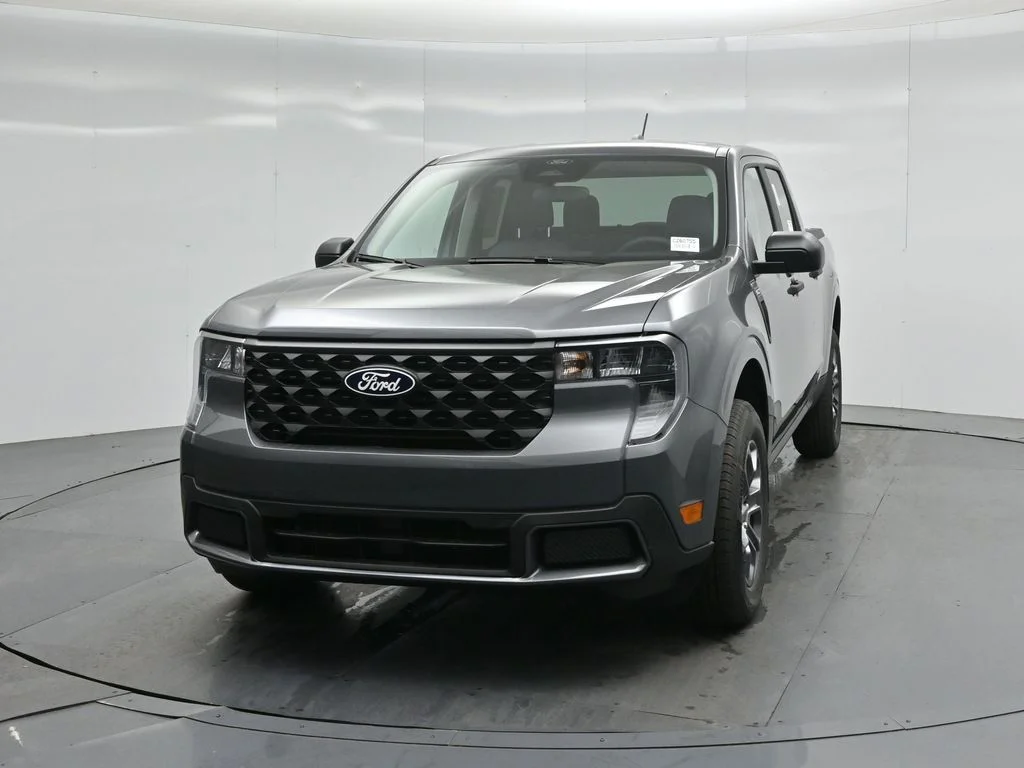 New 2026 Carbonized Gray Metallic Ford XLT image 51
