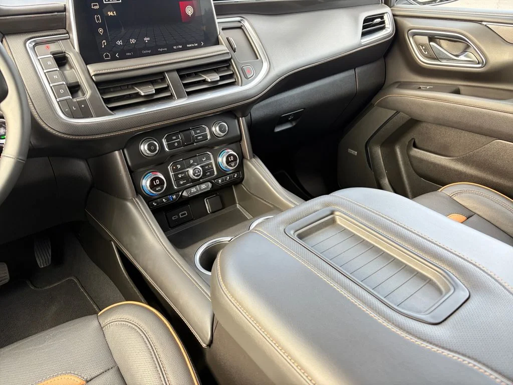 2023 GMC Yukon AT4 - Photo 17