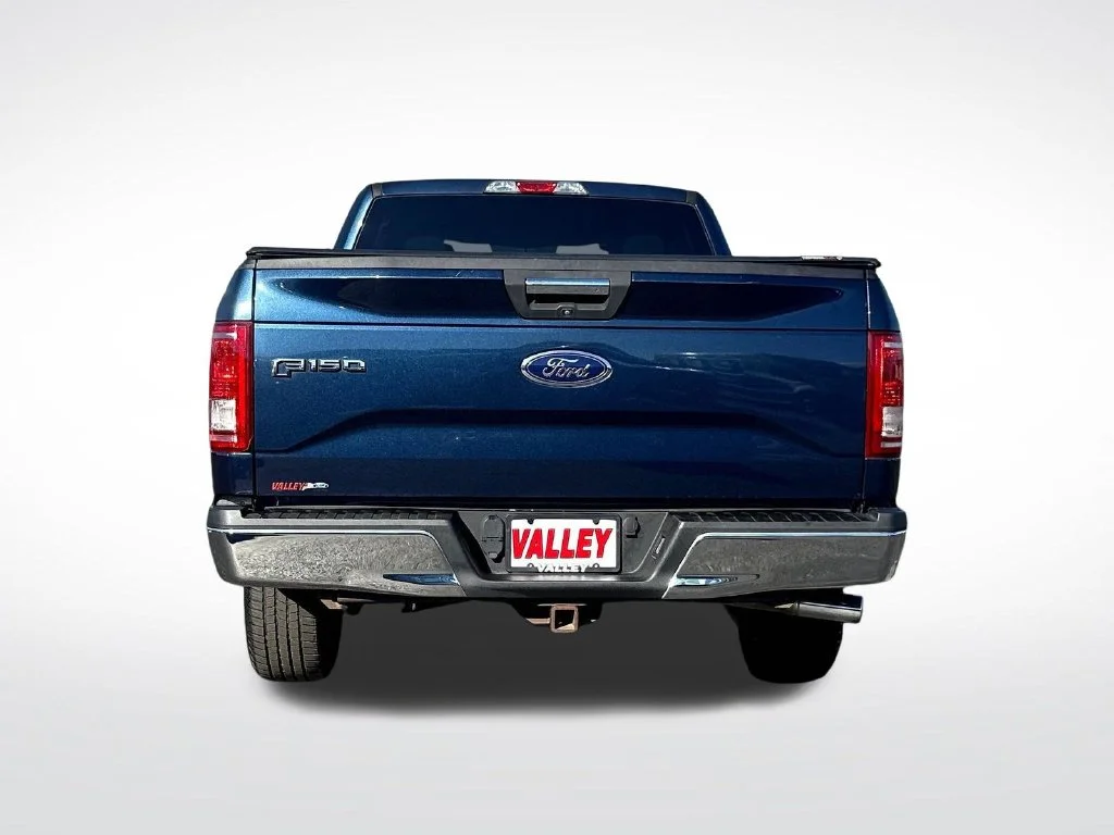 Used 2016 Blue Jeans Metallic Ford XLT image 10