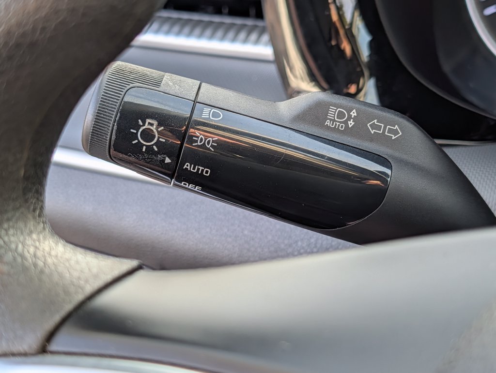 2022 Kia K5 LX - Photo 27