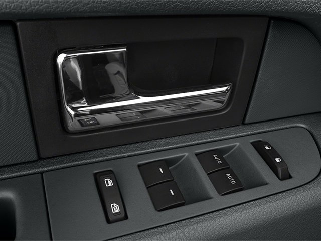 Used 2013  Ford  image 17
