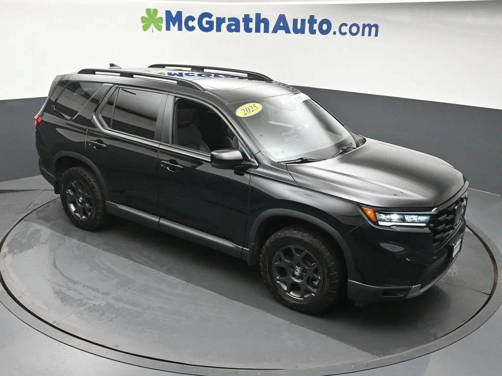 Used 2025 Black Honda TrailSport image 3