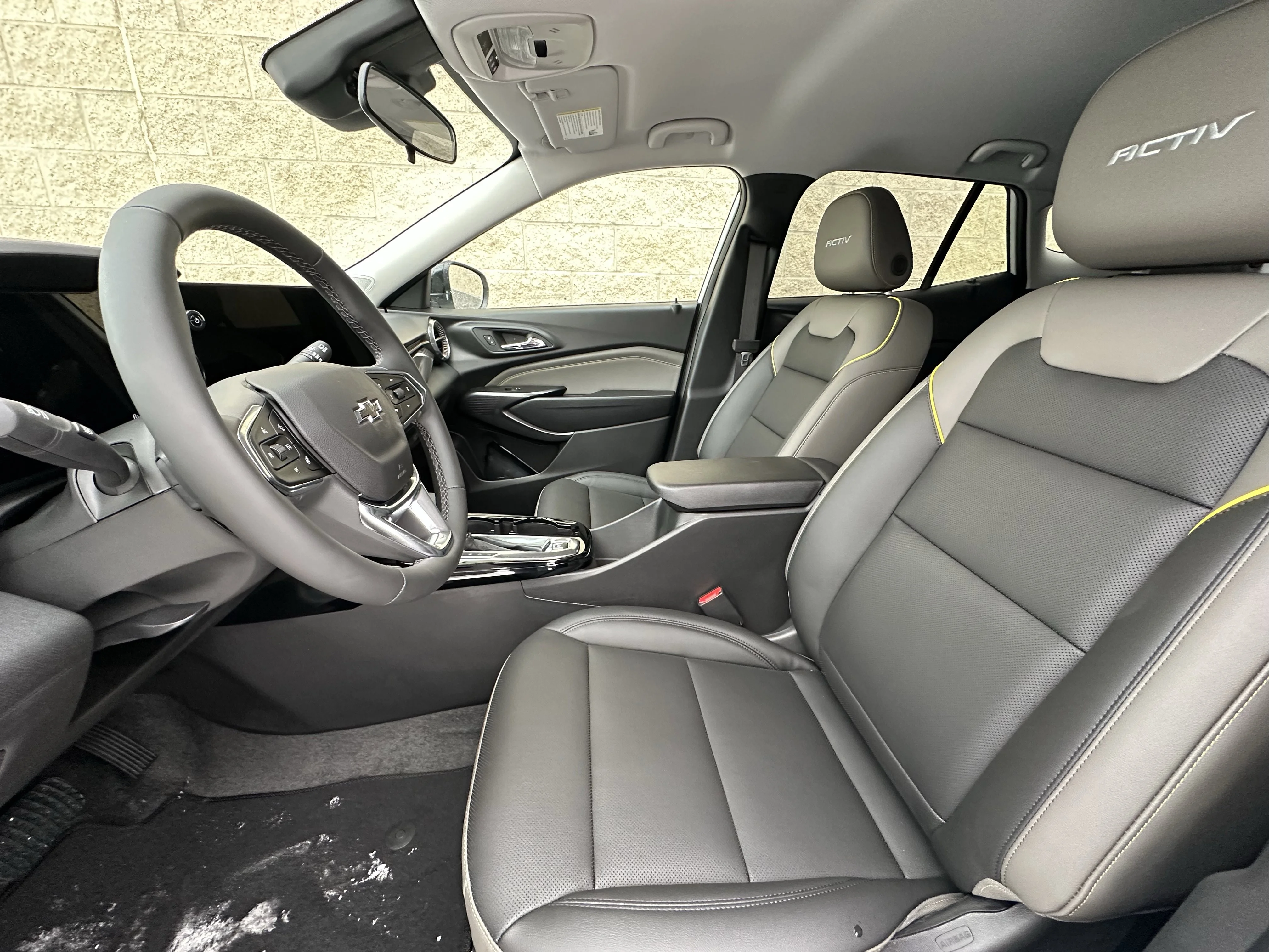 New 2026 Summit White Chevrolet ACTIV image 10