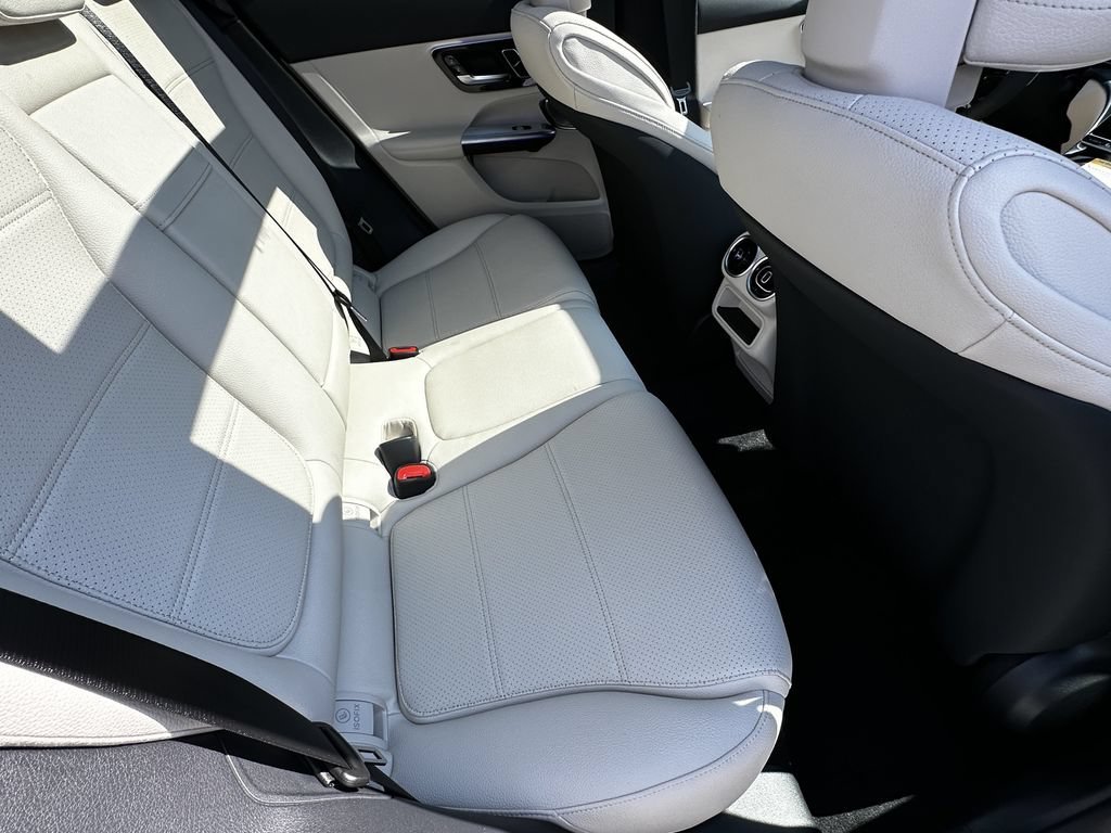 New 2027 MANUFAKTUR Alpine Grey Mercedes-Benz GLC 350e image 55