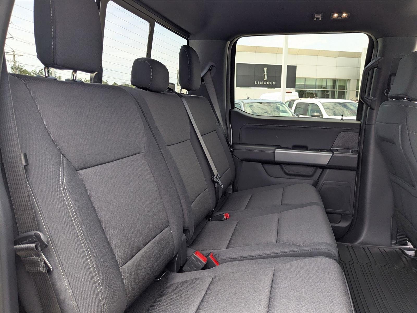 New 2026 Iconic Silver Metallic Ford XLT image 28