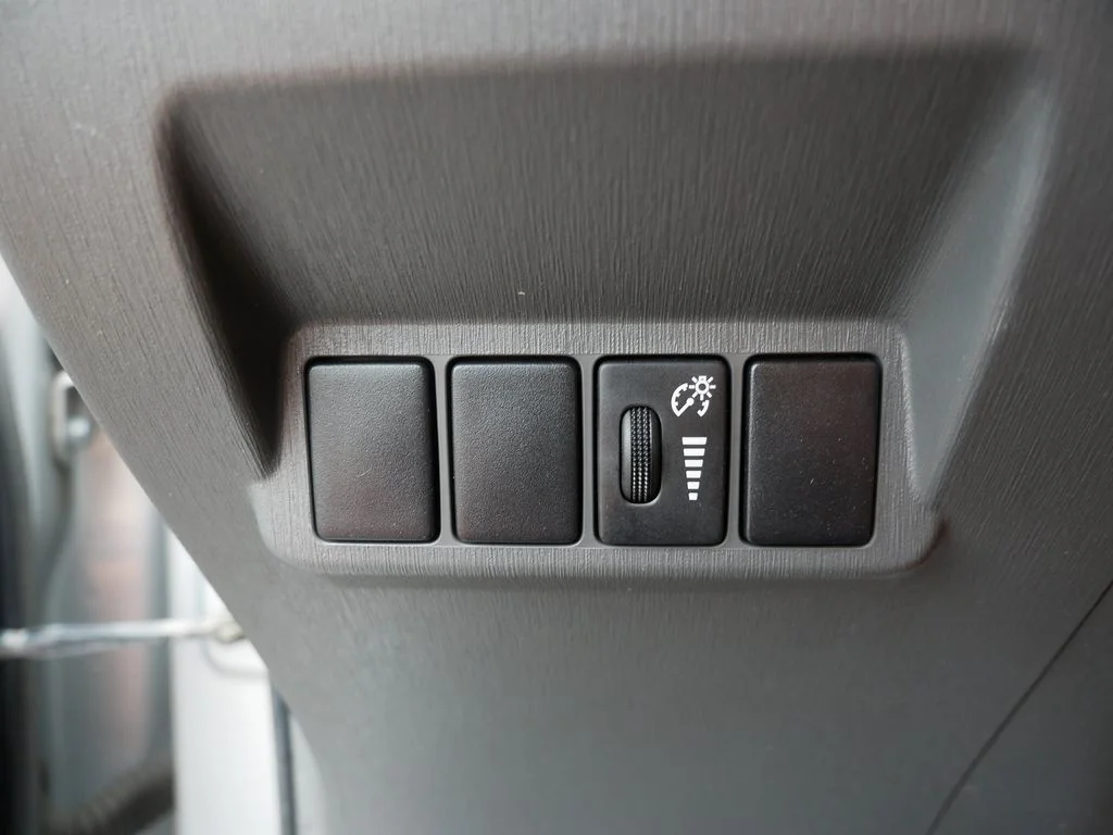 Used 2014 Silver Toyota Three image 26