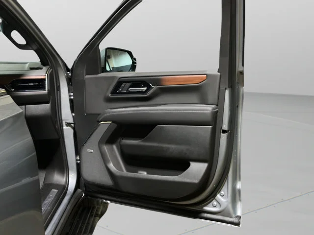 2026 GMC Yukon XL Denali - Photo 29