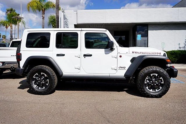 New 2026 Bright White Clearcoat Jeep Rubicon image 7