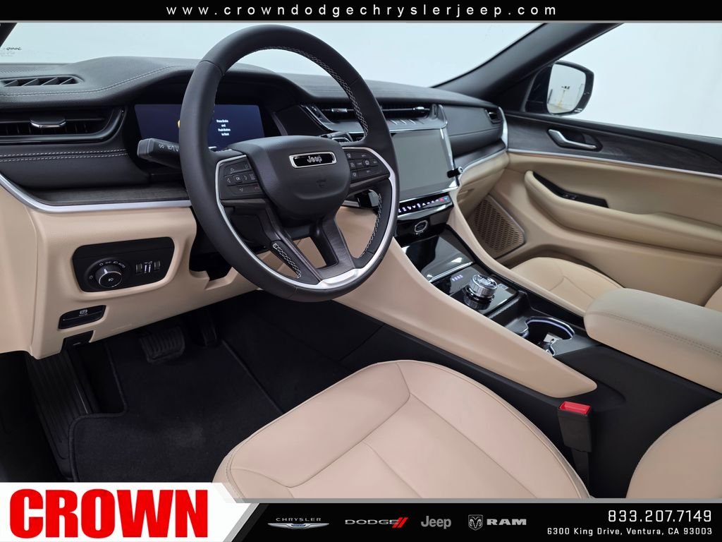 New 2026 Velvet Red Pearl-Coat Exterior Paint Jeep Limited image 16