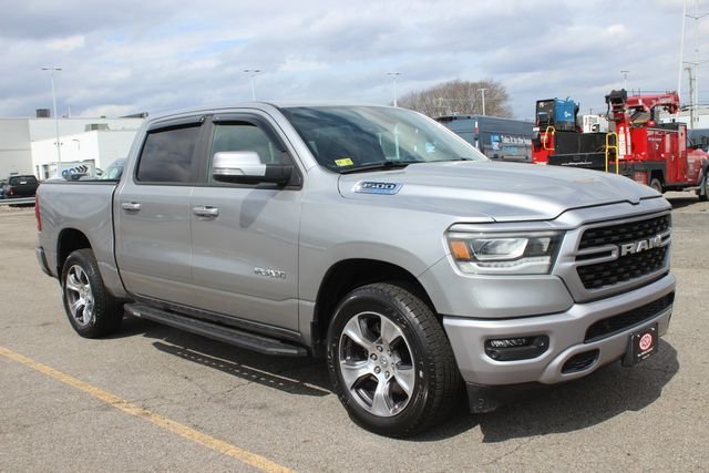 2022 RAM 1500 Big Horn/Lone Star 4x4 Crew Cab 5'7's photo