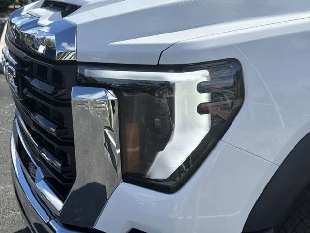 New 2026 Summit White GMC Pro image 8