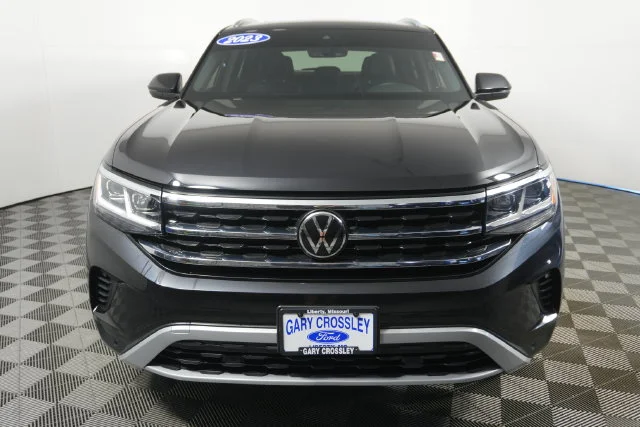Used 2023 Deep Black Pearl Effect Volkswagen 2.0T SEL image 8