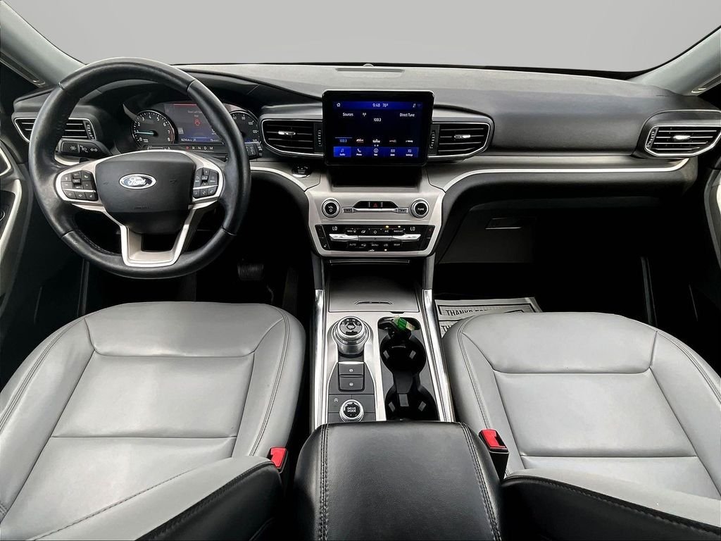 Used 2021 Black Ford XLT image 9