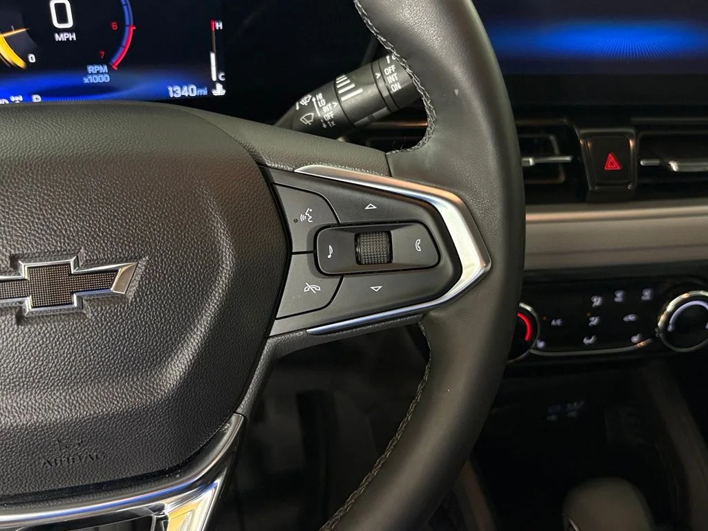 Used 2026 White Chevrolet LT image 21