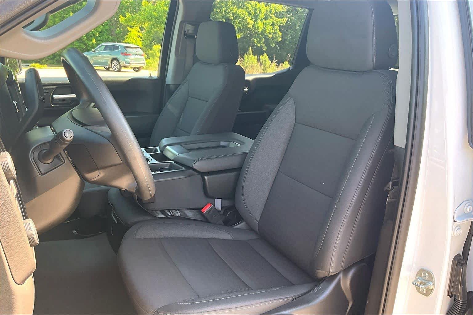 2025 Chevrolet Silverado 1500 Custom - Photo 7